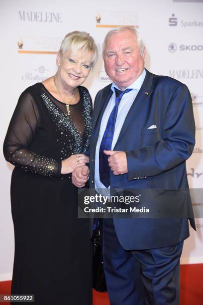 Ulli Wegner and his wife Margret Wegner attend the Goldene Henne on October 13, 2017 in Leipzig, Germany.