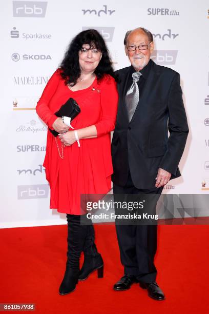 Herbert Koefer and his wife Heike Koefer attend the Goldene Henne on October 13, 2017 in Leipzig, Germany.