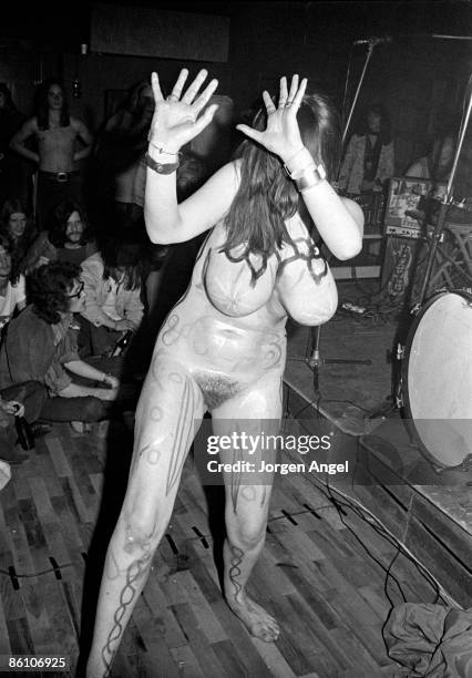 Photo of HAWKWIND; Hawkwind - dancer Stacia., Copenhagen, Denmark 1972