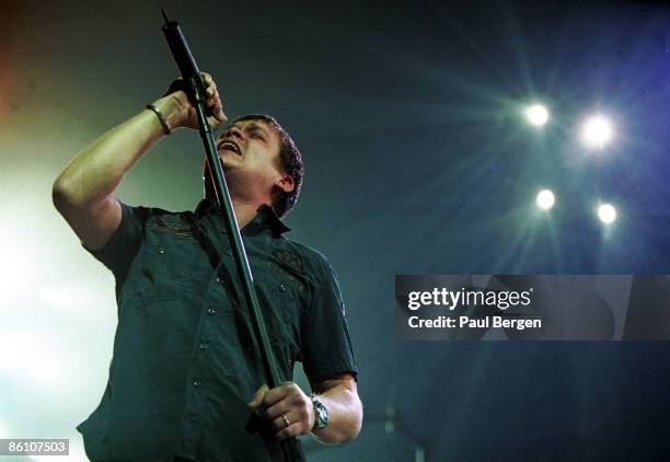 Photo of 3 DOORS DOWN, 10-4-2004 TMF Awards, 3 Doors Down, Zanger Brad Arnold