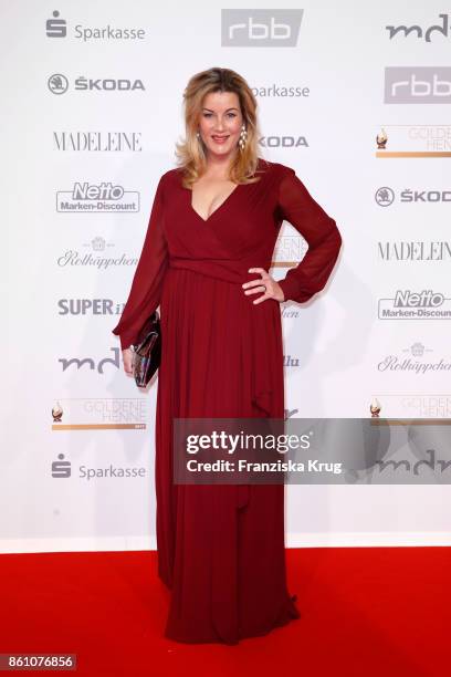 Alexa Maria Surholt attends the Goldene Henne on October 13, 2017 in Leipzig, Germany.