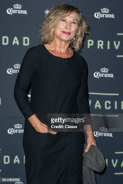 Patricia Bernal poses during the red carpet of the play "Privacidad" at Teatro de los Insurgentes on October 12, 2017 in Mexico City, Mexico.