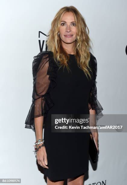 Julia Roberts at amfAR Los Angeles 2017 at Ron Burkle's Green Acres Estate on October 13, 2017 in Beverly Hills, Californi