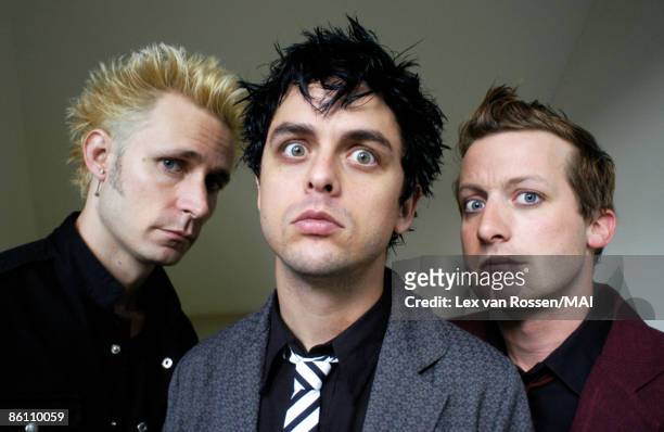 Photo of GREEN DAY; Mike Dirnt, Billie Joe Armstrong, Tre Cool