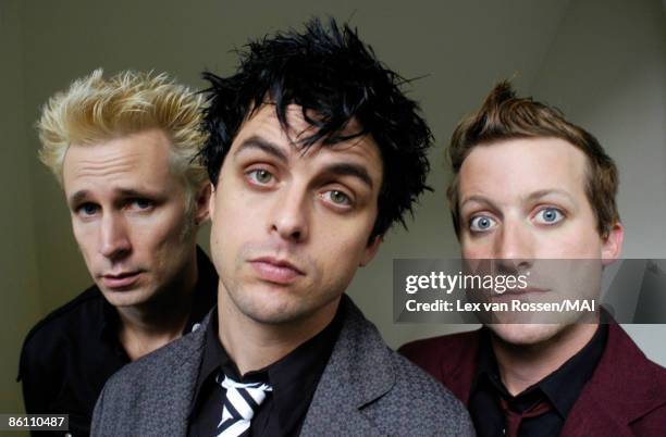 Photo of GREEN DAY; Mike Dirnt, Billie Joe Armstrong, Tre Cool