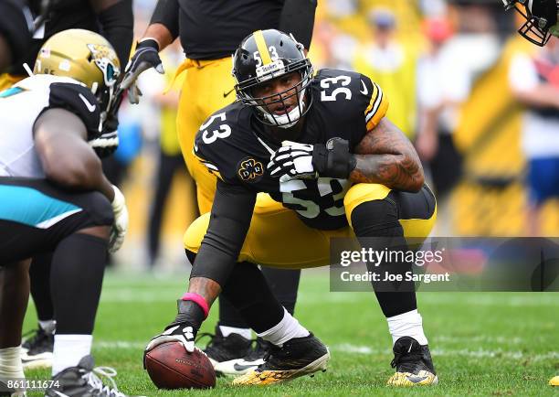 Maurkice Pouncey of the Pittsburgh Steelers in action during the game against the Jacksonville Jaguars at Heinz Field on October 8, 2017 in...