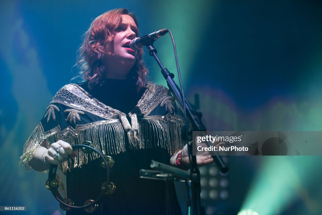 Slowdive performs in London