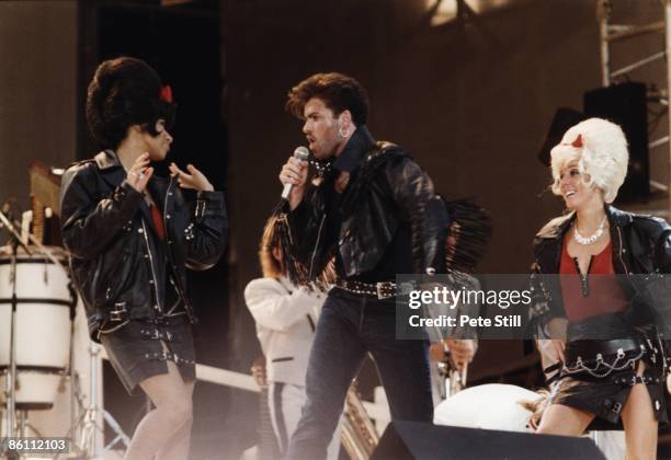 Photo of PEPSI AND SHIRLIE and George MICHAEL and WHAM!, George Michael w/Pepsi & Shirlie at Wham! Farewell concert
