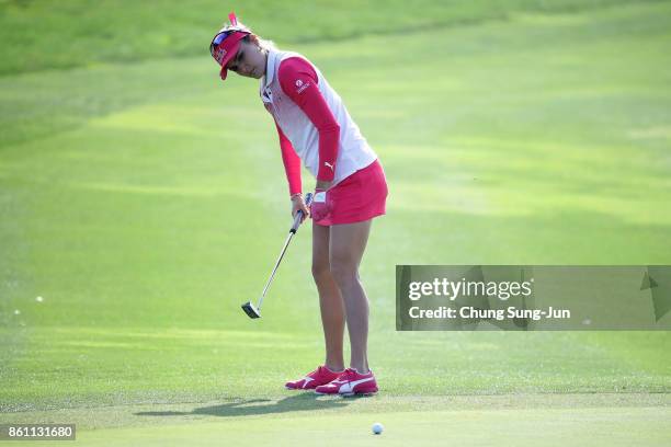 Lexi Thompson of United States plays a putt on the 1st green during the third round of the LPGA KEB Hana Bank Championship at the Sky 72 Golf Club...