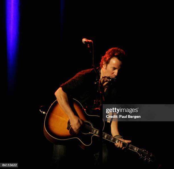 Bruce Springsteen 2005 Bruce Springsteen 2005 Photos and Premium High Res Pictures - Getty Images