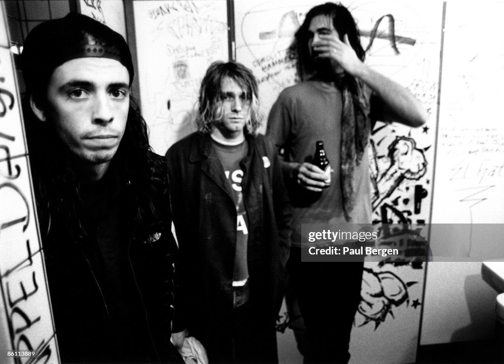 Photo of Krist NOVOSELIC and Kurt COBAIN and Dave GROHL and NIRVANA