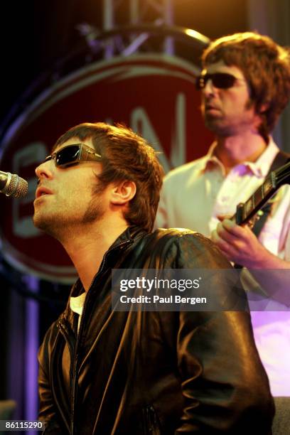 Photo of Noel GALLAGHER and Liam GALLAGHER and OASIS; Liam Gallagher & Noel Gallagher performing live onstage