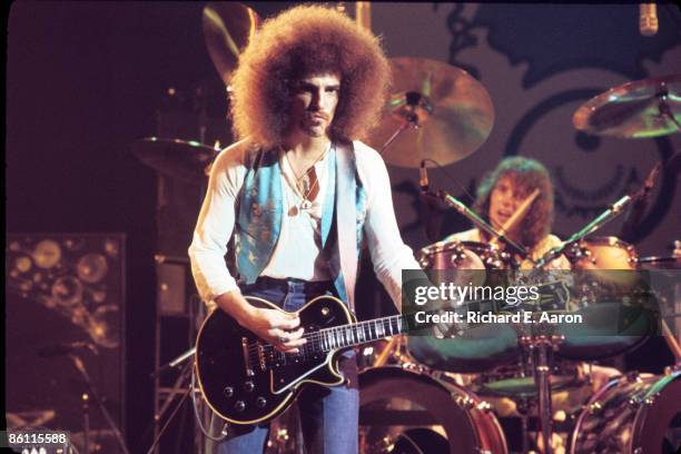 Photo of Aynsley DUNBAR and JOURNEY and Neal SCHON; Neal Schon and Aynsley Dunbar performing live onstage