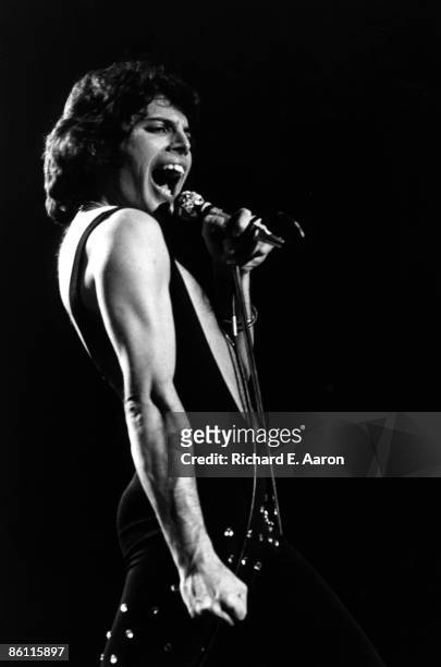 Photo of QUEEN, Freddie Mercury performing live on stage