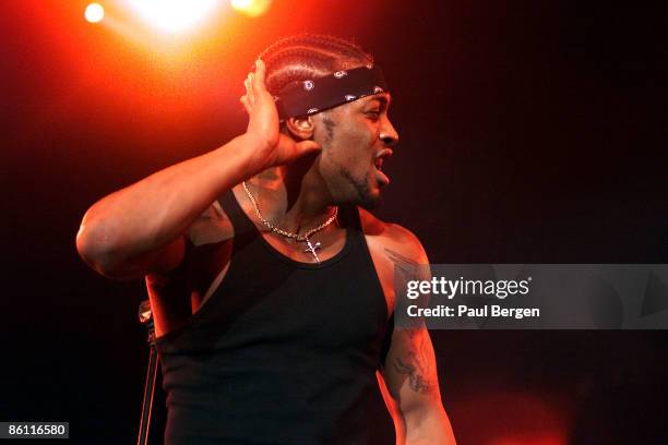 Angelo Singer 933 D Angelo Singer Photos & High Res Pictures - Getty Images