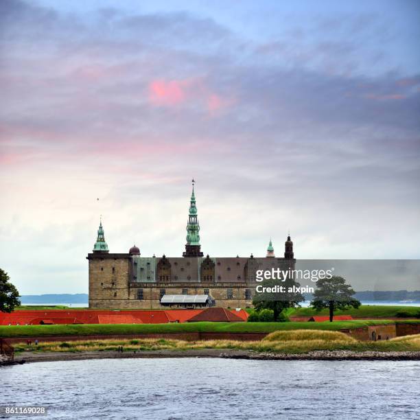 kasteel kronborg, denemarken - frederiksborg castle stockfoto's en -beelden