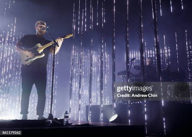 Joe Newman of alt-J performs on stage at Doug Mitchell Thunderbird Sports Centre on October 13, 2017 in Vancouver, Canada.