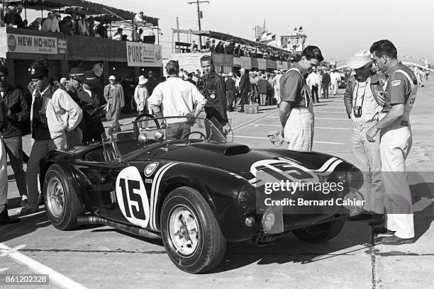 Phil Hill, Dan Gurney, Shelby Cobra, 12 Hours of Sebring, Watkins Glen International, 06 October 1963. The Shelby Cobra driven by Phil Hill and Dan...