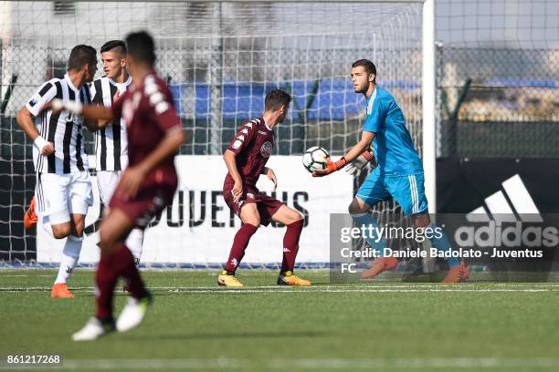 90 Leonardo Loria Stock Photos, High-Res Pictures, and Images - Getty ...