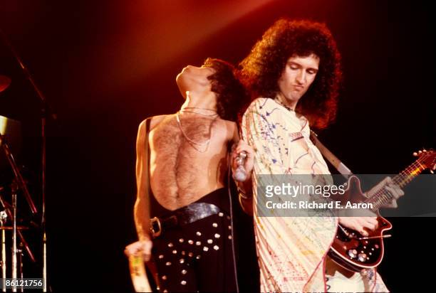 Photo of QUEEN, Freddie Mercury & Brian May performing on stage