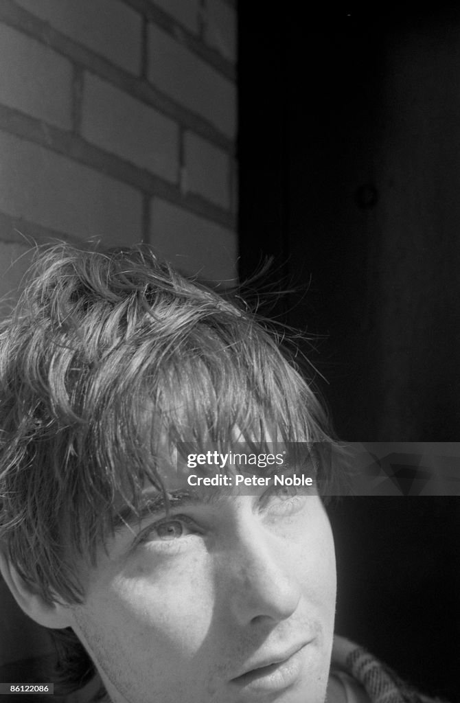 Photo of AZTEC CAMERA and Roddy FRAME; Posed portrait of Roddy Frame ...