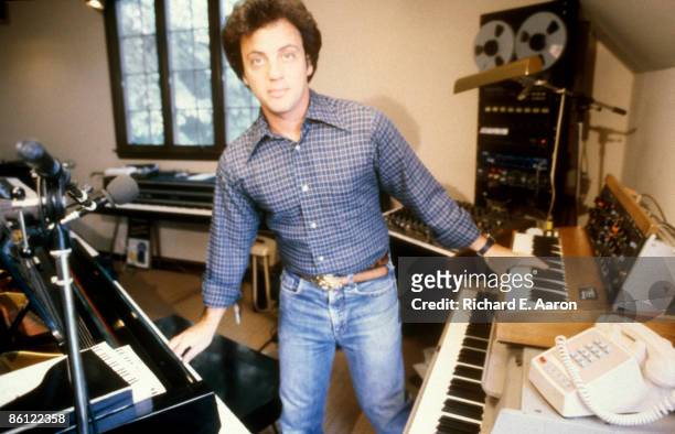 Photo of Billy JOEL; Billy Joel