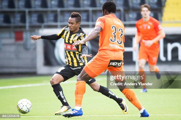 Nasiru Mohammed of BK Hacken fight for the ball with Taye Taiwo of Athletic FC Eskilstuna during the Allsvenskan match between BK Hacken and Athletic...