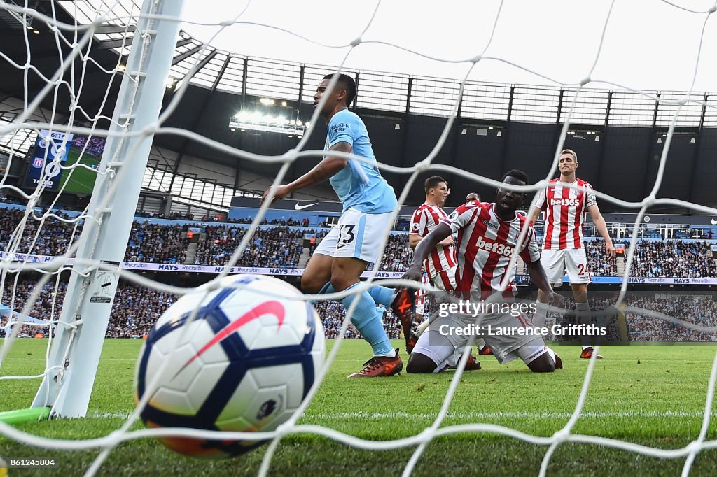 Manchester City v Stoke City - Premier League