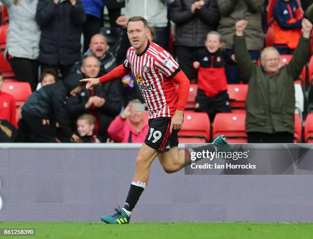 Aiden McGeady celebrates after he scores the first Sunderland goal during the Sky Bet Championship match between Sunderland and Queens Park Rangers...