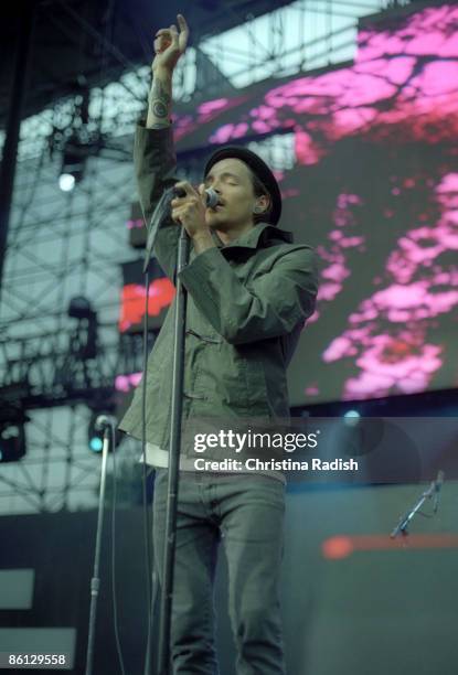 Photo of Brandon BOYD and INCUBUS; BRANDON BOYD PERFORMING AT THE KROQ WEENIE ROAST Y FIESTA HELD AT VERIZON WIRELESS AMPHITHEATRE IN IRVINE