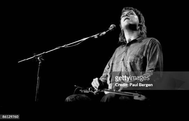 Photo of Jeff HEALEY, Blind guitarist Jeff Healey performing on stage