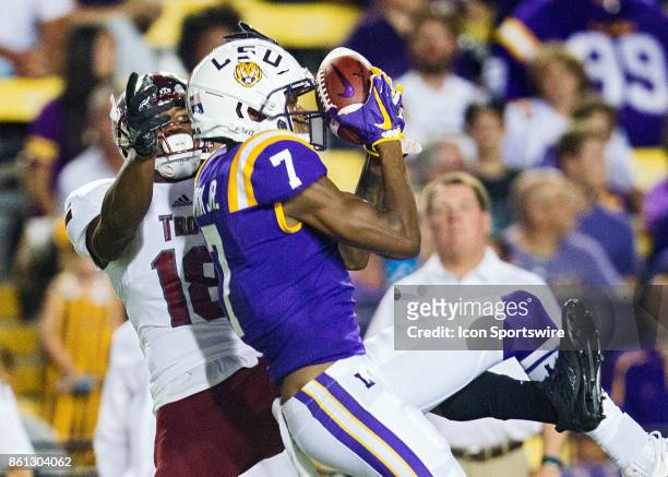 Tigers wide receiver DJ Chark catches a pass during a game between the LSU Tigers and Troy Trojans at Tiger Stadium in Baton Rouge, Louisiana on...