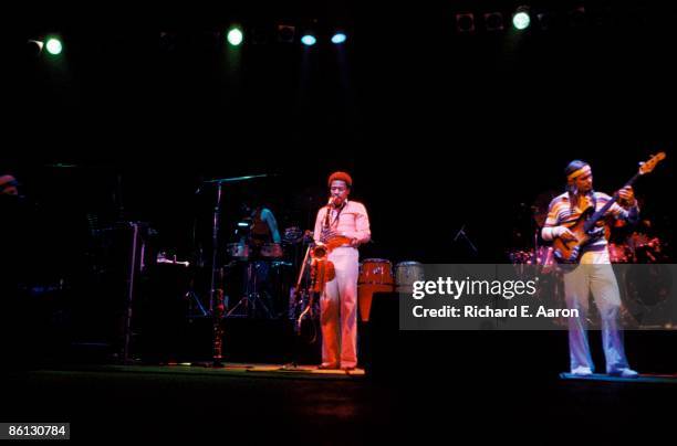 Photo of WEATHER REPORT and Wayne SHORTER and Jaco PASTORIUS; Wayne Shorter and Jaco Pastorius performing on stage