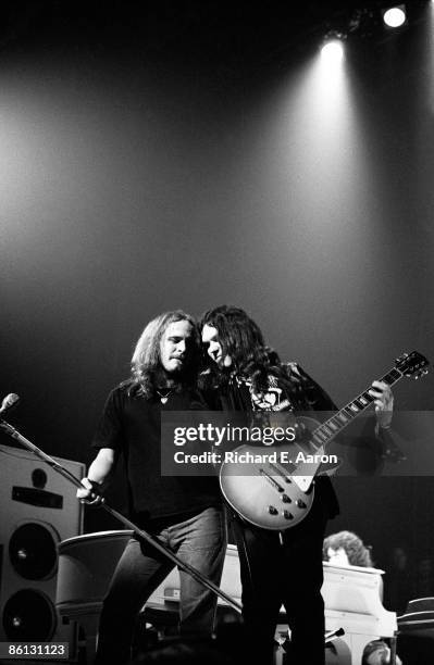 Photo of LYNYRD SKYNYRD and Ronnie Van ZANT and Gary ROSSINGTON, Ronnie Van Zant and Gary Rossington performing on stage