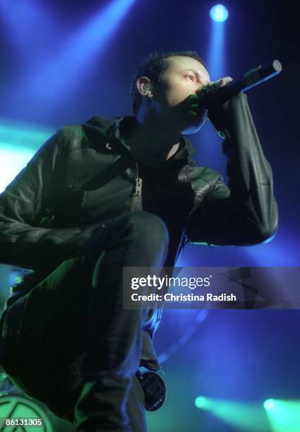 Photo of LINKIN PARK; CHESTER BENNINGTON PERFORMING AT THE KROQ WEENIE ROAST Y FIESTA HELD AT VERIZON WIRELESS AMPHITHEATRE IN IRVINE