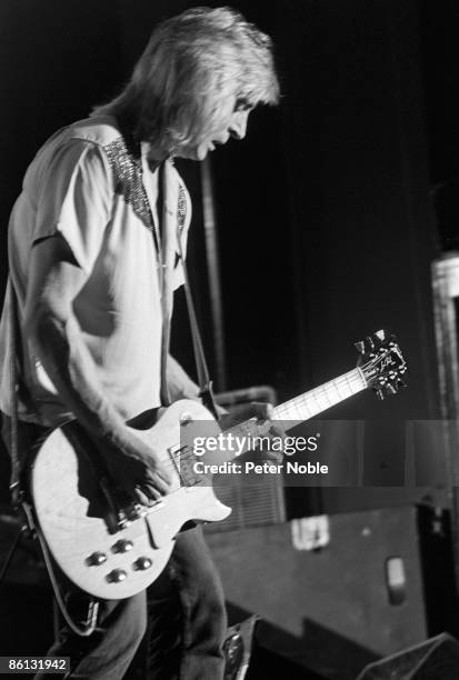 227 Peter Ronson Photos & High Res Pictures - Getty Images