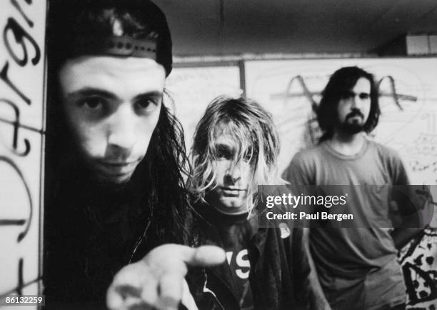 Photo of NIRVANA; L-R: Dave Grohl, Kurt Coabin, Krist Novoselic - posed, group shot