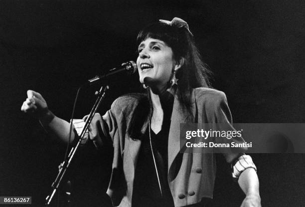 Donna Roche Donna Roche Photos and Premium High Res Pictures - Getty Images