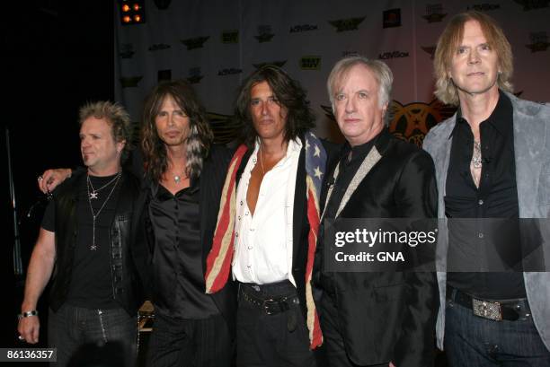 Photo of AEROSMITH and Joey KRAMER and Steven TYLER and Joe PERRY and Brad WHITFORD and Tom HAMILTON, Group portrait at a press conference to launch...