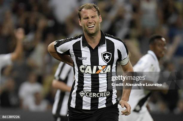 Joel Carli of Botafogo reacts during the match between Vasco da Gama and Botafogo as part of Brasileirao Series A 2017 at Maracana Stadium on October...