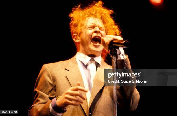 Photo of SIMPLY RED; Mick Hucknall