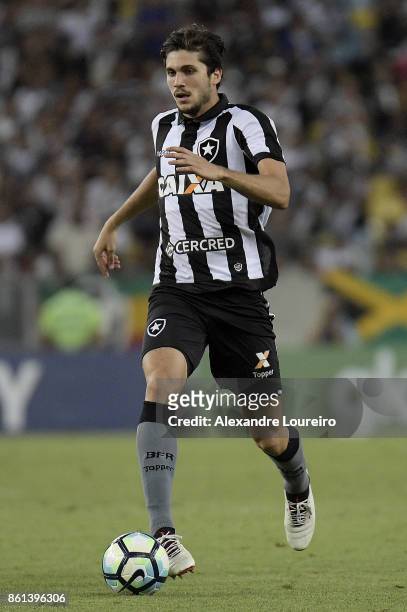 Igor RabelloÂ of Botafogo runs with the ball during the match between Vasco da Gama and Botafogo as part of Brasileirao Series A 2017 at Maracana...