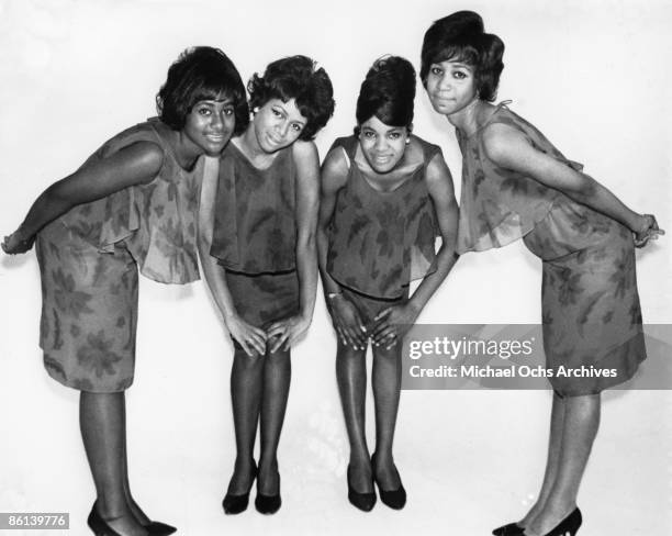 The Chicago based girl group The Gems poses for a portrait circa 1964 in Chicago, Illinois. A teenage Minnie Riperton would later come to fame as...