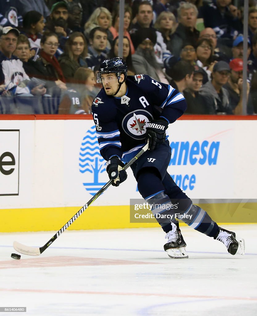 Carolina Hurricanes v Winnipeg Jets