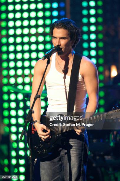 Photo of Marc TERENZI and NATURAL; Marc Terenzi at The Dome at the Olympiahalle