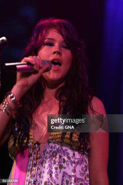 Photo of Joss STONE, Joss Stone performs in concert at Central Park Summer Stage in New York City on June 8, 2007. Photos by GNA