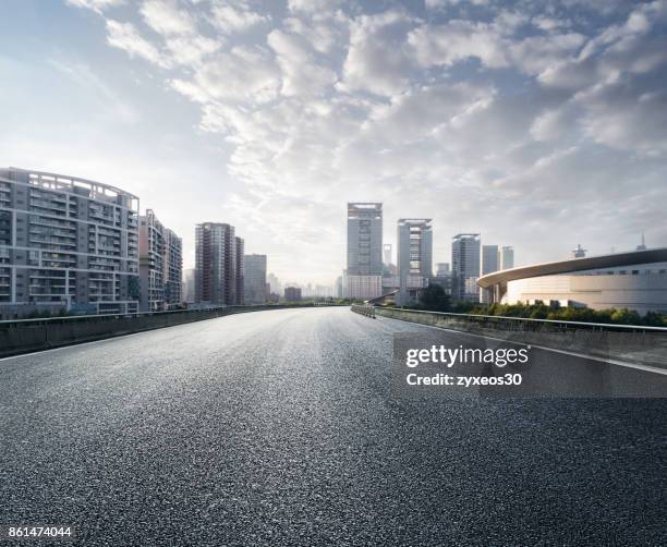 shanghai century avenue cityscape, - urban road stockfoto's en -beelden