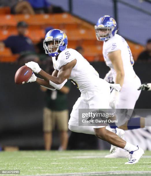 Tre Hartley of the San Jose State Spartans makes a catch during the second quarter of the game against the Hawaii Rainbow Warriors at Aloha Stadium...