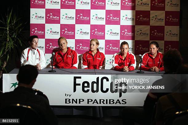 Canadian tennis team Rene Collins, Aleksandra Wozniak, Stephanie Dubois, Sharon Fichman and Valerie Tetreault attend a press conference at the Ethias...