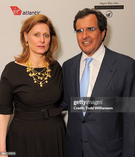 Sarah Brown, wife of the British Prime Minister Gordon Brown, poses with News Corp's Peter Chernin at BritWeek 2009 Gala Dinner Benefiting Malaria No...
